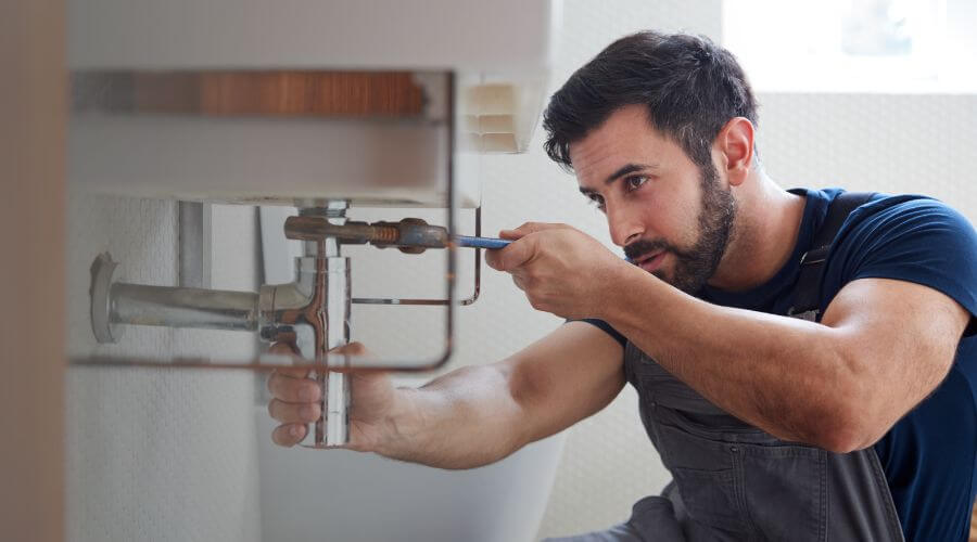 Professional water heater installation services in Fiatt, IL